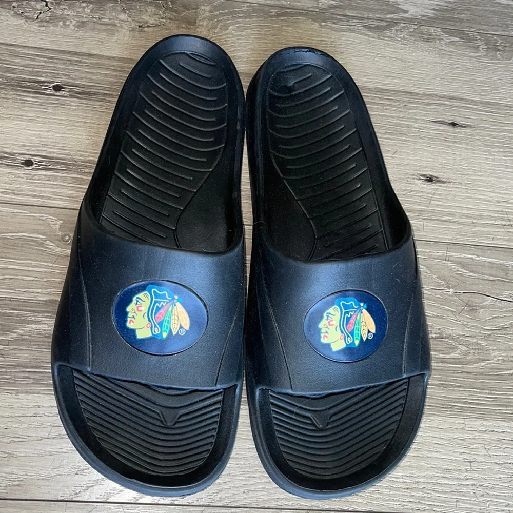 NWOT Black Black Hawk lightweight rubber slip on silippers